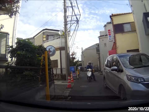 川崎市の路上で交通トラブル