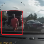【動画ニュース】クラクションはトラブルの元、あおり運転でバットを持ち出し車を殴られる様子が公開。