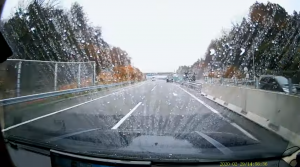 雨の山陽自動車道