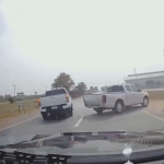 【動画】右左折時は安全確認を。無理な道路横断で危うく大事故。ヒヤリハットの様子。
