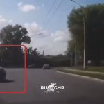 【動画ニュース】スリップした車が対向車線からはみ出し正面衝突。恐怖のドラレコが公開。