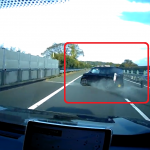 【国内・動画】高速道路で前方を走る車が事故。ギリギリ回避する様子。